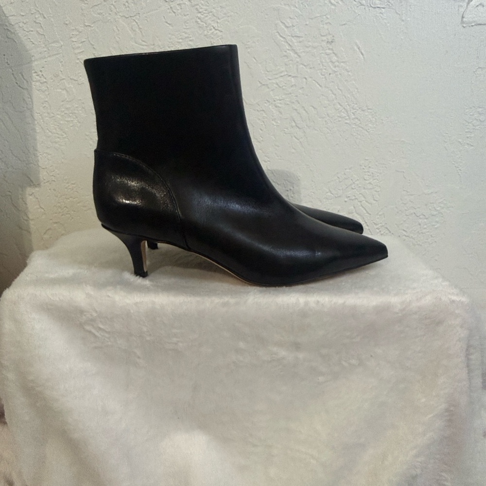 Sleek Black Heeled Ankle Boots - Picture 2 of 9